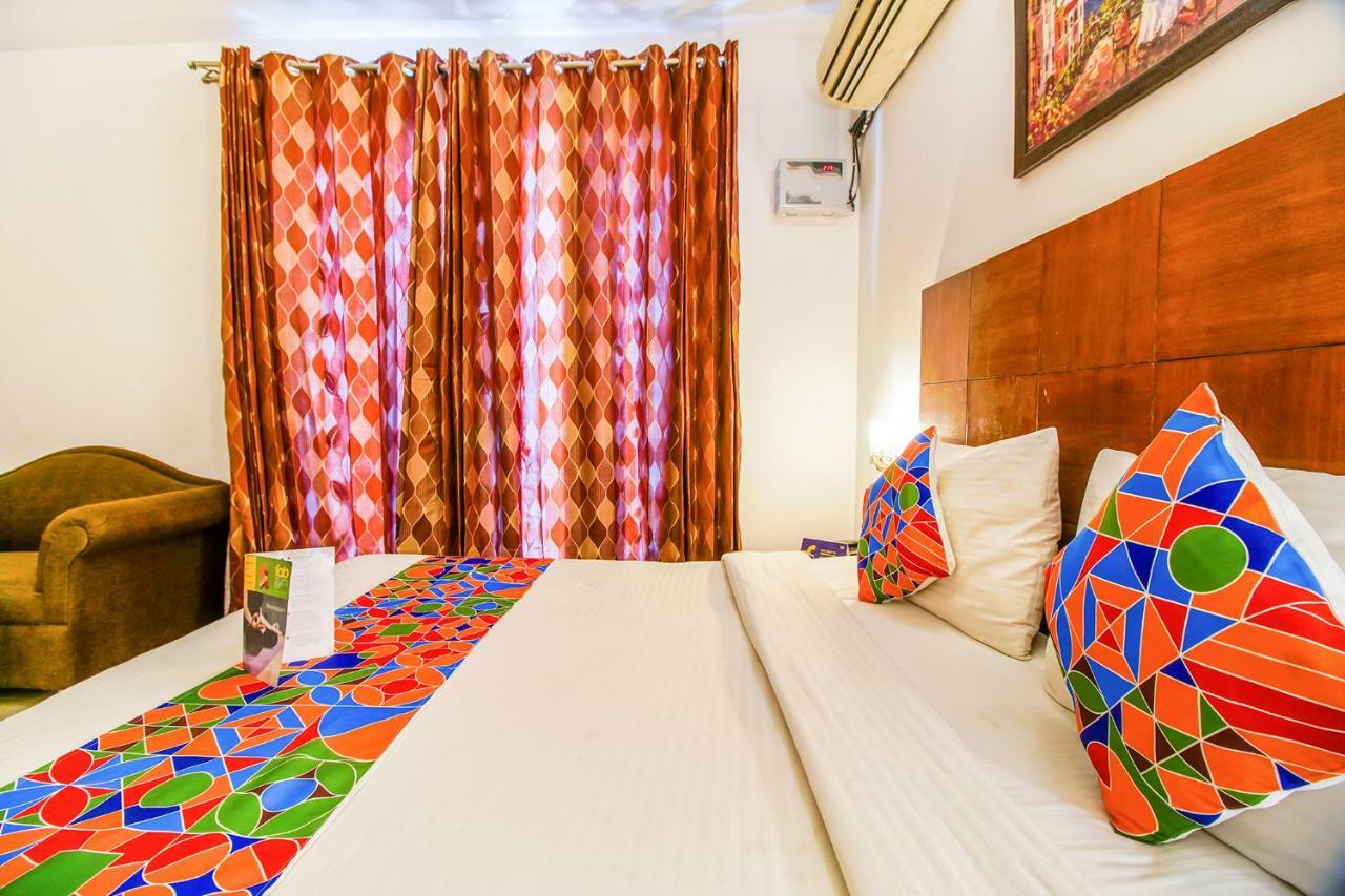 Fabhotel Mulberry Retreat Sushant Lok Gurgaon Exterior photo